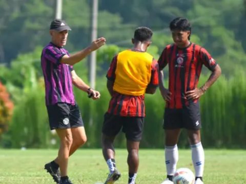 Belum Bisa Bikin Arema Sangar, Fernando Valente Akui Tak Punya Banyak Pemain Agresif