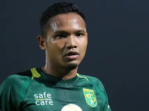 Winger Persebaya Berharap Presiden Terpilih Punya Kepedulian terhadap Sepak Bola